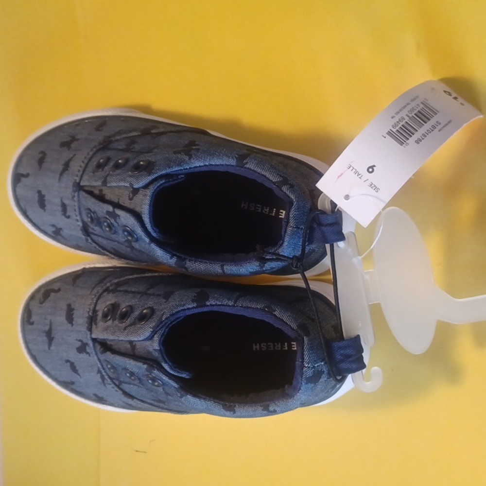 JOE Fresh Boy's Navy Blue Laceless Canvas Sneakers Size 9